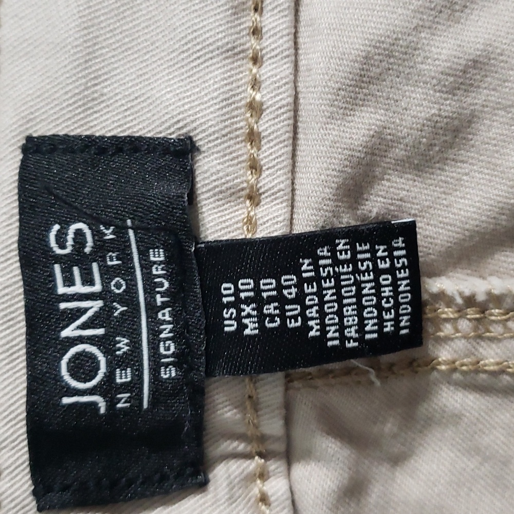 Kaki Bermuda Shorts - Picture 5 of 6